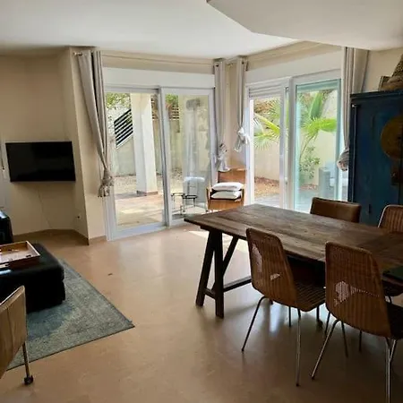 Casa Palmeras Sport Holiday home *